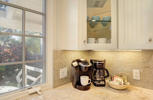 Golden Rectangle House | 3945 SeaDaze - Walk to Downtown Carmel and Beach