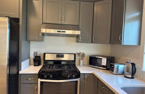 Cypress House | 3BR/3BA Home Near Disneyland — Family Stay