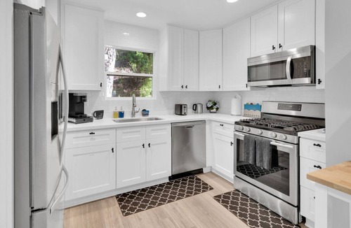 Atascadero House | 4 Bedroom l 11 Guests l Peaceful l Kids Room