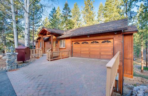 Tahoe Village House | 4 Mi to Slopes: Family-Friendly Stateline Home!
