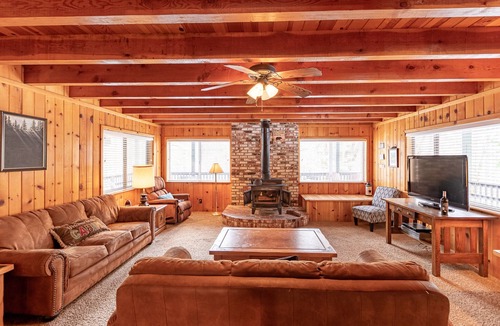 North Wawona Cabin | (44R) Grant's Camp at The Redwoods In Yosemite