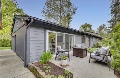Park Pointe House | 4BR House Tiger Mountain Retreat w/Guest Suite & Views