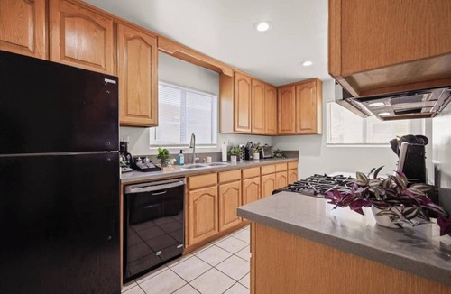 Lucerne - Higuera House | 4BR Near SoFi Stadium | Walk Downtown Culver City