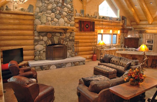 North Wawona Cabin | (67) El Capitan (3 Bedrooms Only) at The Redwoods In Yosemite