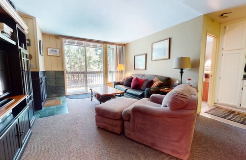 Mammoth Lakes Condo | 93 m² Condo ∙ 2 bedrooms ∙ 6 guests
