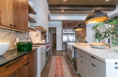 Ponderosa Palisades House | 9340 Heartwood Drive: 5 bedroom-5 bathrooms, Fire Pit, Golf, Hot Tub