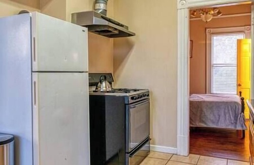 North Oak Park House | A+ 2BR Vic Walk to UC Davis & Shriners Med Center