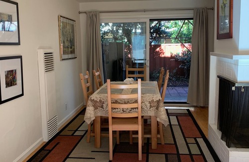 Linfield Oaks Apartment | A Gem Near Stanford and Palo Alto