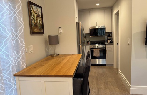 Fair Oaks Apartment | ADU studio guesthouse unit in a brand new 2/3 acre Spanish mansion In Atherton