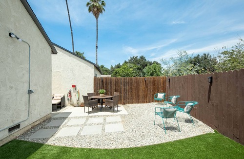 Alhambra House | ALHAMBRA 4 Bed home near DTLA w/Parking