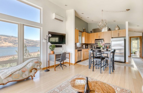 Mosier Condo | All About the View - Walk to River, Town, & Trails in Quaint Mosier