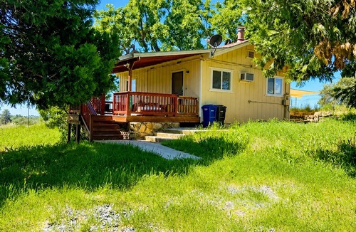 Shenandoah Valley House | Amador Wine Country Farmhouse Near Wineries