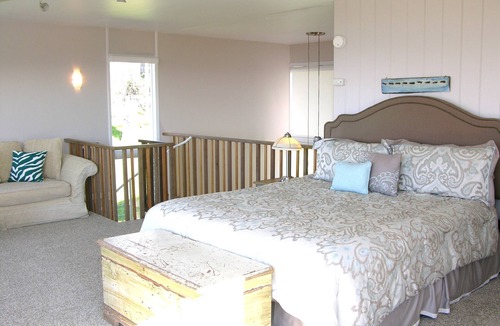 Marine Terrace House | Artist's Oceanview Cottage in Beautiful Cambria, California