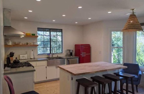 Cloverdale Cottage | Asti Ridge Ranch - Private One Bedroom Cottage