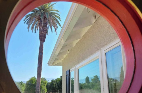 South Redlands House | Attached Private Entry Suite: Greenbriar Cottage Grove Views near Kimberly Crest