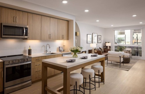 Mountain View Condo | Avelle 2BR Condo Retreat – Family Friendly with Hot Tub