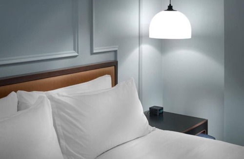 Mid-Market Hotel | Axiom Hotel SF: Where Advanced Tech & Vintage Vibes Meet | 3 units