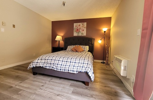 Beverly Hills Hotel | (B1820) 2 Bedroom Studio Apartments
