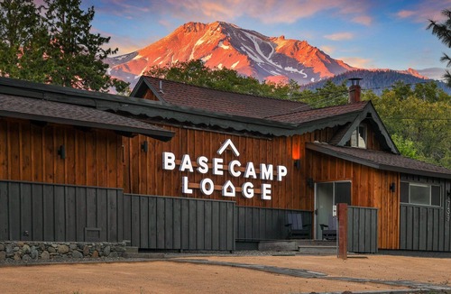 Mount Shasta Cabin | Basecamp Lodge - Cabin 7