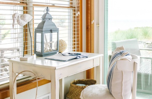 Blaine Villa | Beachfront Getaway in Semiahmoo