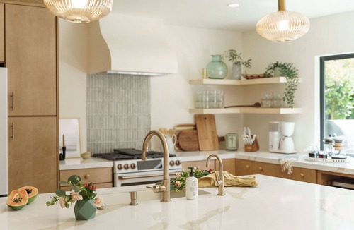 Pierpont Bay House | Beachmont Luxurious Beach Escape-Stylish 5BR Haven