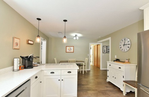 Dunsmuir House | Bear Creek Bungalow, Comfortable home for everyone