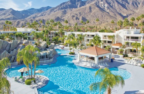 Canyon Corridor Villa | Beautiful 1BDR at Palm Canyon Resort sleeps 4!