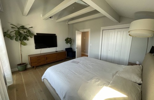 College Hill House | Beautiful 3 Bed 3 Bath upper house in Bernal/Glen