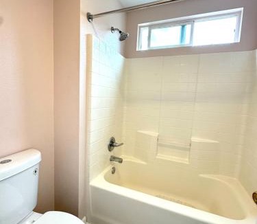 Moreno Valley House | Beautiful 5 BR and 3 BA home with AC and Wifi