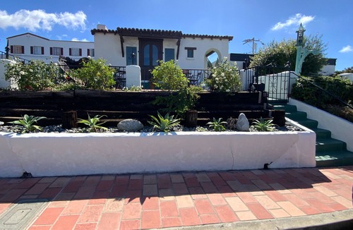 San Clemente House | Beautiful Bungalow House in the Heart of Downtown San Clemente