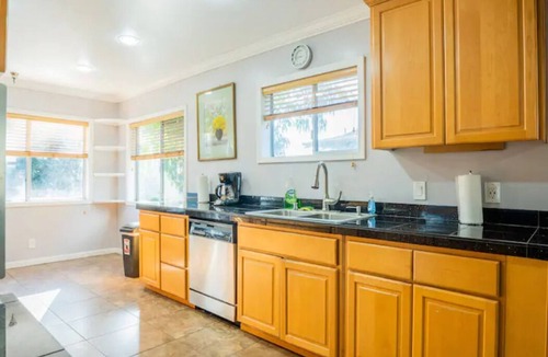 Hilltop House | BEAUTIFUL DOWNTOWN TACOMA HOME