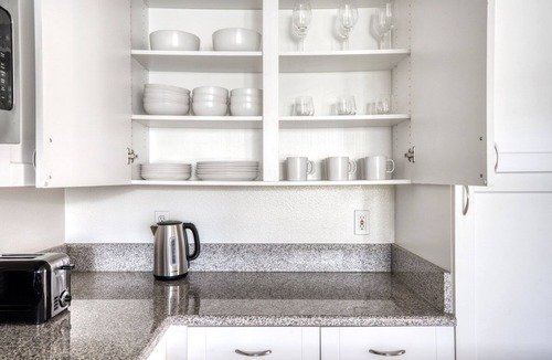 Central San Mateo Apartment | Beautiful Fremont 1BR w/W/D, Gym & Pool, nr Tesla, by Blueground