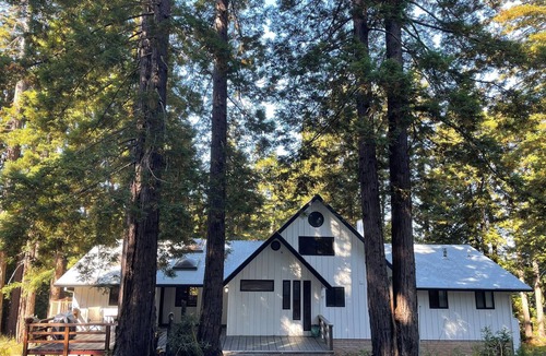 Gualala House | Beautiful Large Home w Fire Pit & Game Room on Private Acreage