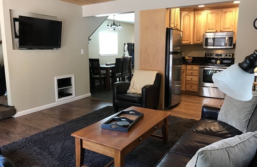 Incline Village Cabin | Beautiful Level Entry 3 Bedroom, 6 Beds, 2 Bath with 1 parking space