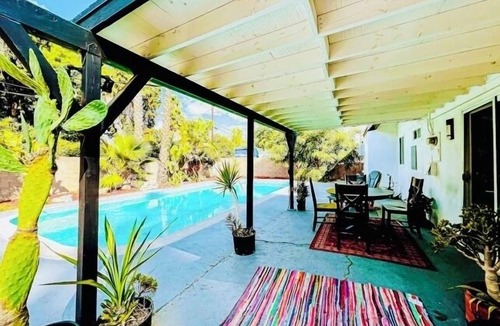West Hills House | Beautiful Luxury Four bedroom Estates with the swimming pool and Barbeque /Prime