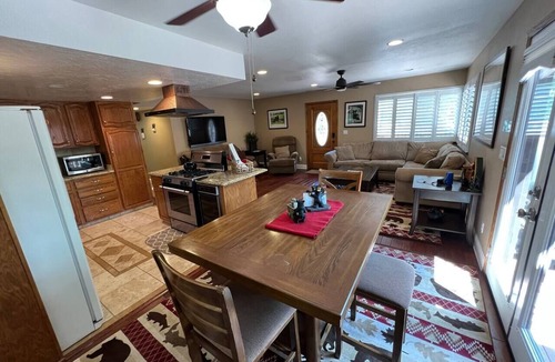 Lakehead House | Beautiful Shasta Lake Home, 12 Guests (6 Adults) - Shasta Lakeshore Retreat #6