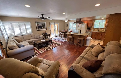 Lakehead House | Beautiful Shasta Lake Home, 12 Guests (6 Adults) - Shasta Lakeshore Retreat #6
