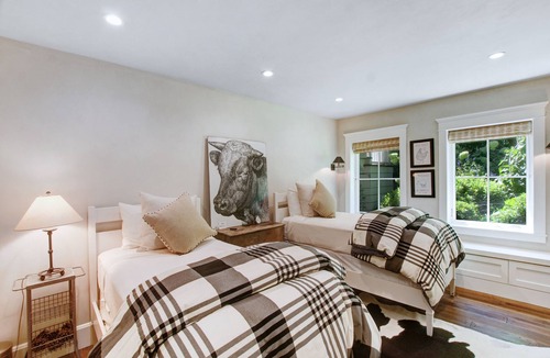 St. Helena House | Beautiful Valley Floor Home with Pool, Bocce and Pool House & Home Gym