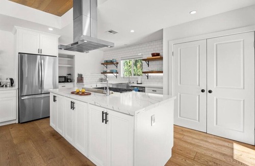 Reseda House | Beautifully remodeled 4-bedroom house in Tarzana