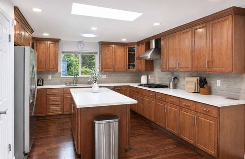 Northeast Bellevue House | Bellevue Pet friendly Home, Fenced Yard