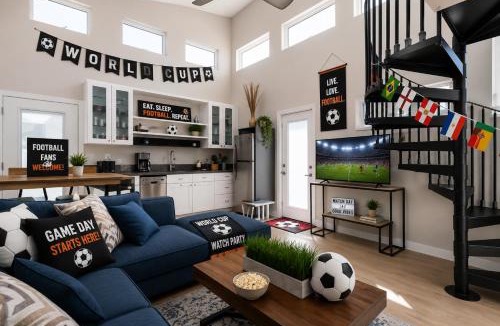 Brea House | Berenice Tiny House Oasis Patio Pool House