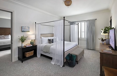 Winters Hotel | Best Place to Unwind! 3 Relaxing Units, Pets Are Welcome, Free Parking!