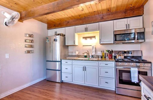 Pine Cove Cabin | Blissfully Wild - with Hot Tub & pets are welcome