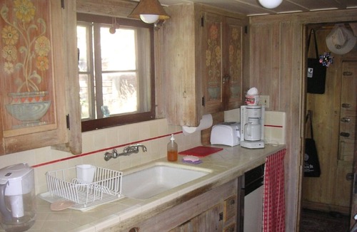Cedar Glen Cabin | Boulder Crest. Historic Lakeview Cabin