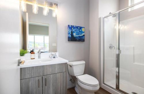 Anacortes House | Brand New Fully Updated Condo 912 in Anacortes