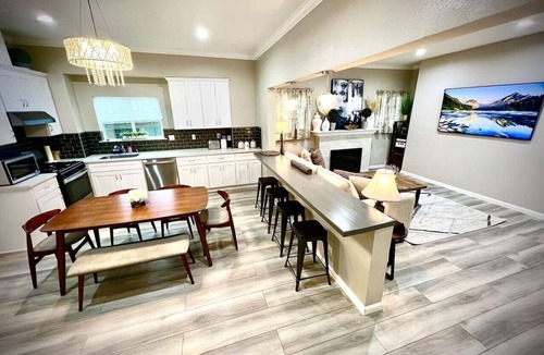 Willow Glen Condo | Breathtaking 6BR/3BA in the heart of San Jose!