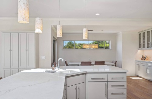 Bodega Bay House | Breathtaking Views | Gourmet Kitchen | Hot Tub