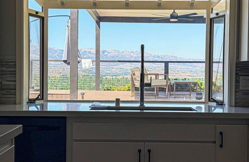 Hidden Hills House | Bright 4BR with Pool and View - GR-HH- MO