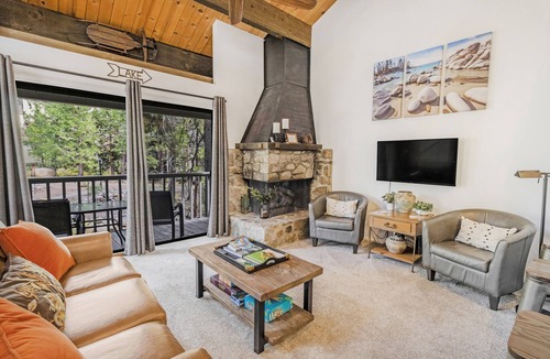 Kings Beach House | Bright and cozy end unit condo in quiet complex. Pool, courts and near Beach.