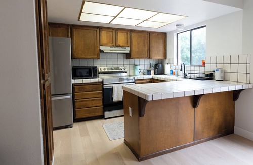 Redding House | Bright & Cozy 3-Bed Home with Large Deck — Minutes from Redding’s Best Outdoors